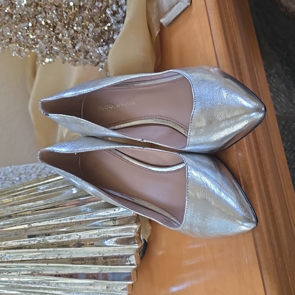 New! Bcbgeneration Metallic Silver Heels Size 7 - image 3